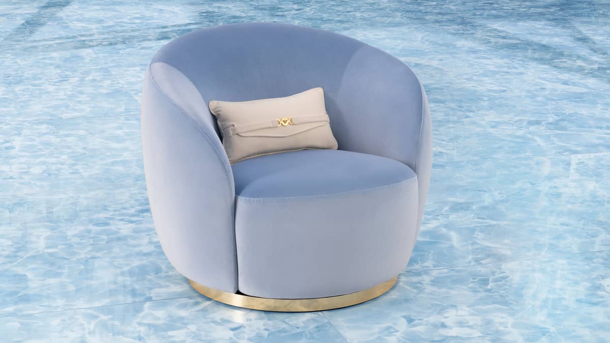 La Medusa armchair.